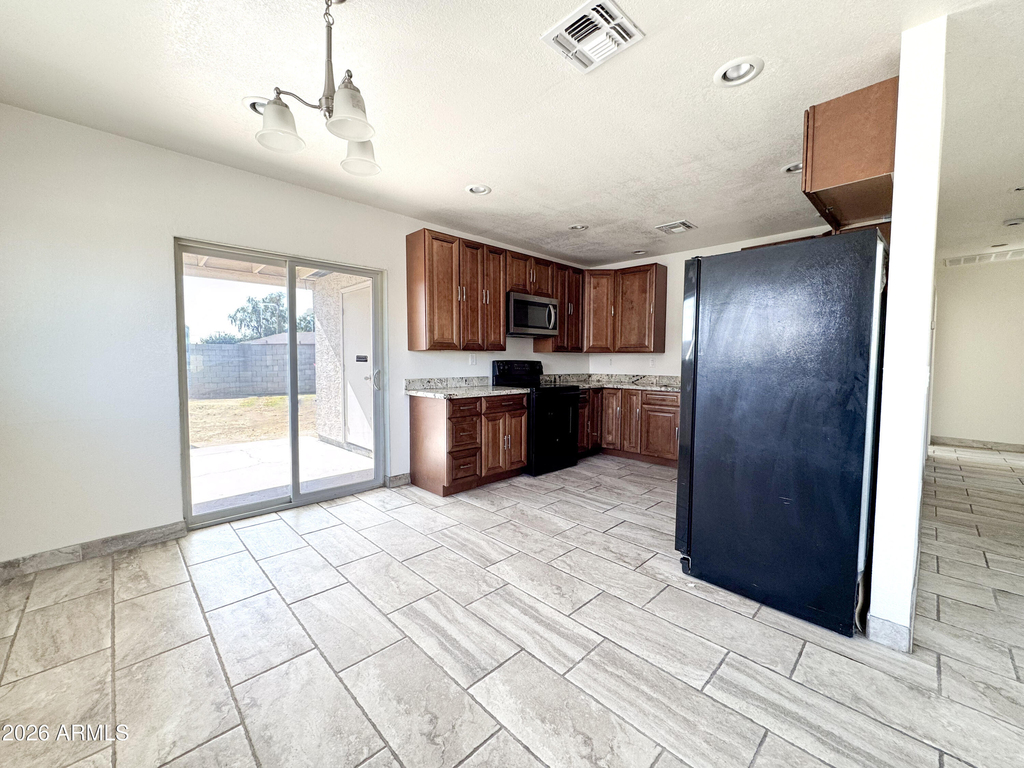 2739 W Rancho Drive - Photo 5