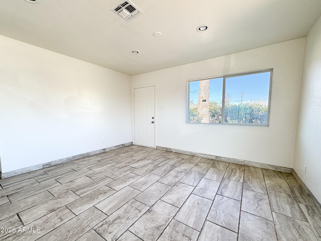 2739 W Rancho Drive - Photo 3