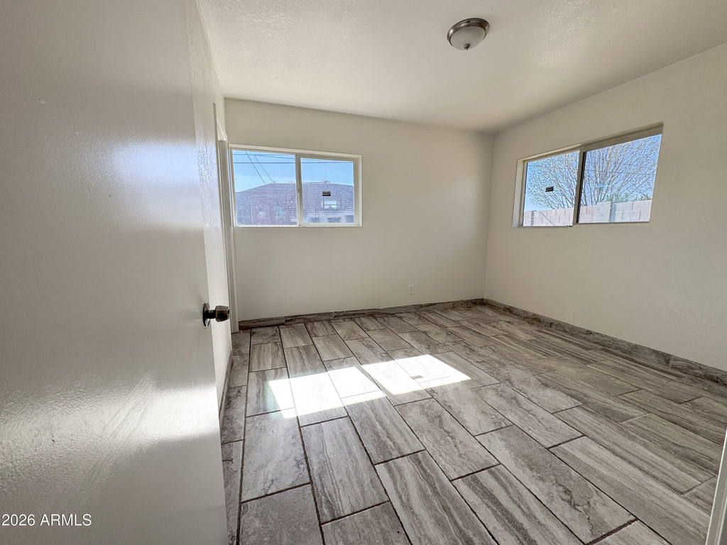2739 W Rancho Drive - Photo 20