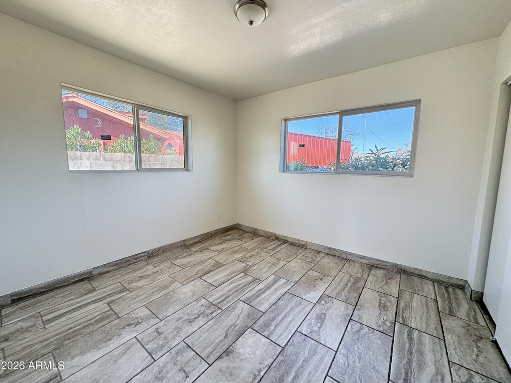 2739 W Rancho Drive - Photo 17