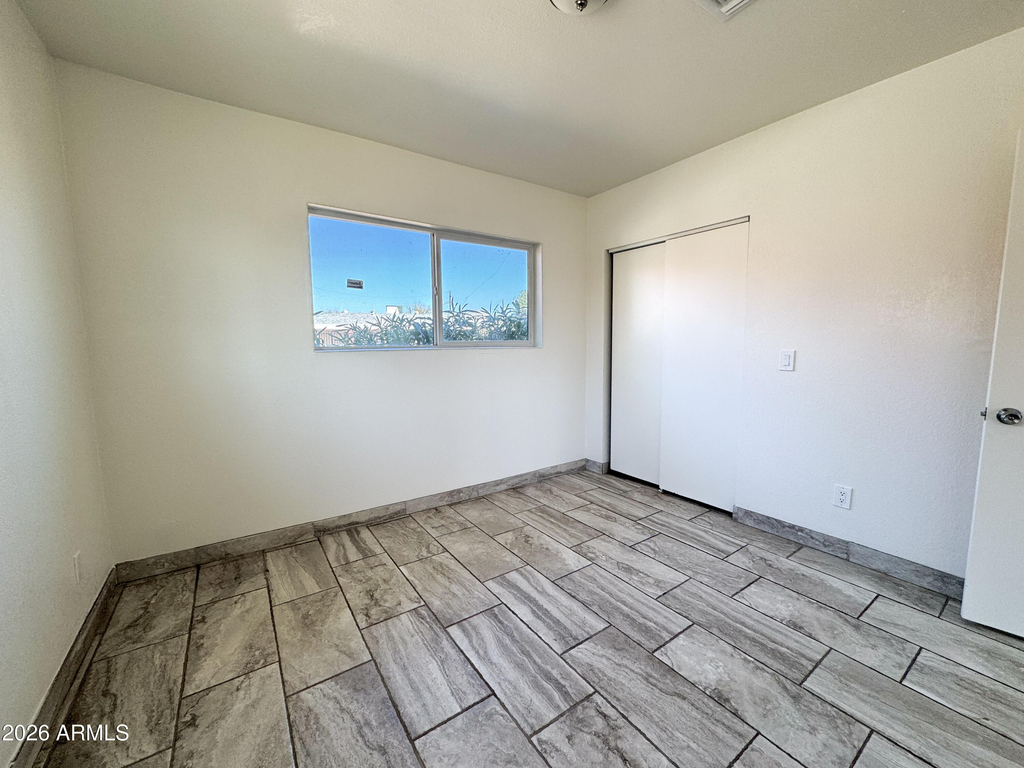 2739 W Rancho Drive - Photo 18