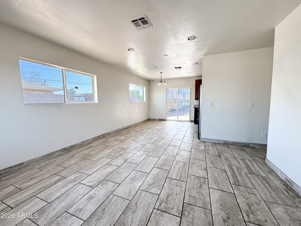 2739 W Rancho Drive - Photo 2