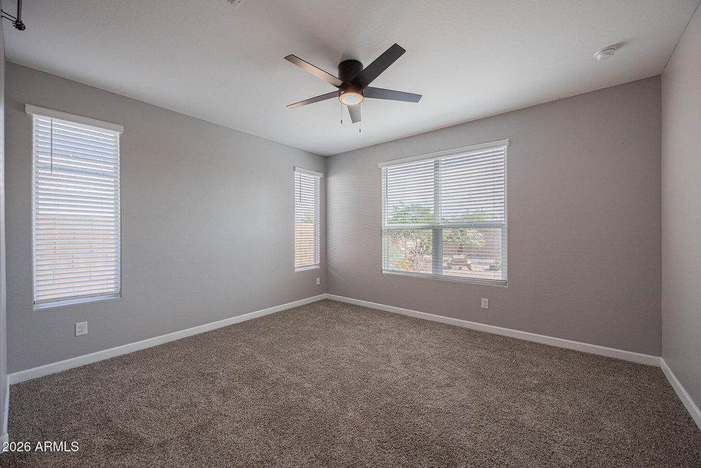 2315 N Camden Drive - Photo 10