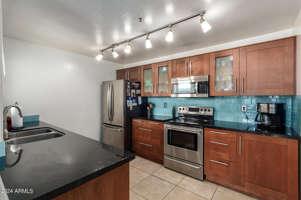 11260 N 92nd Street - Photo 6