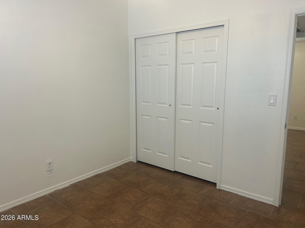 2128 W Devonshire Avenue - Photo 8