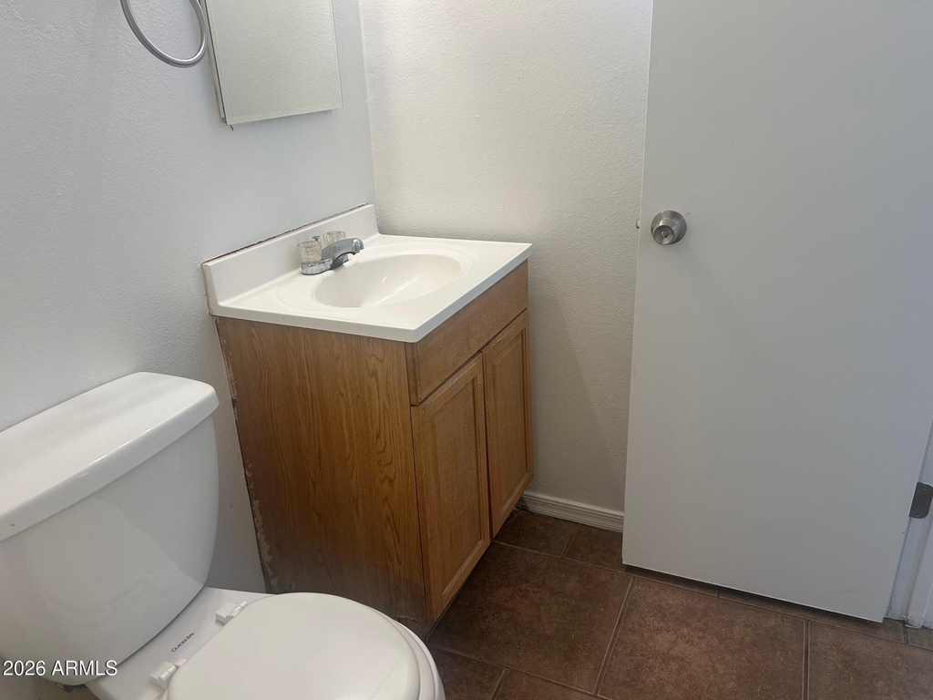 2128 W Devonshire Avenue - Photo 13