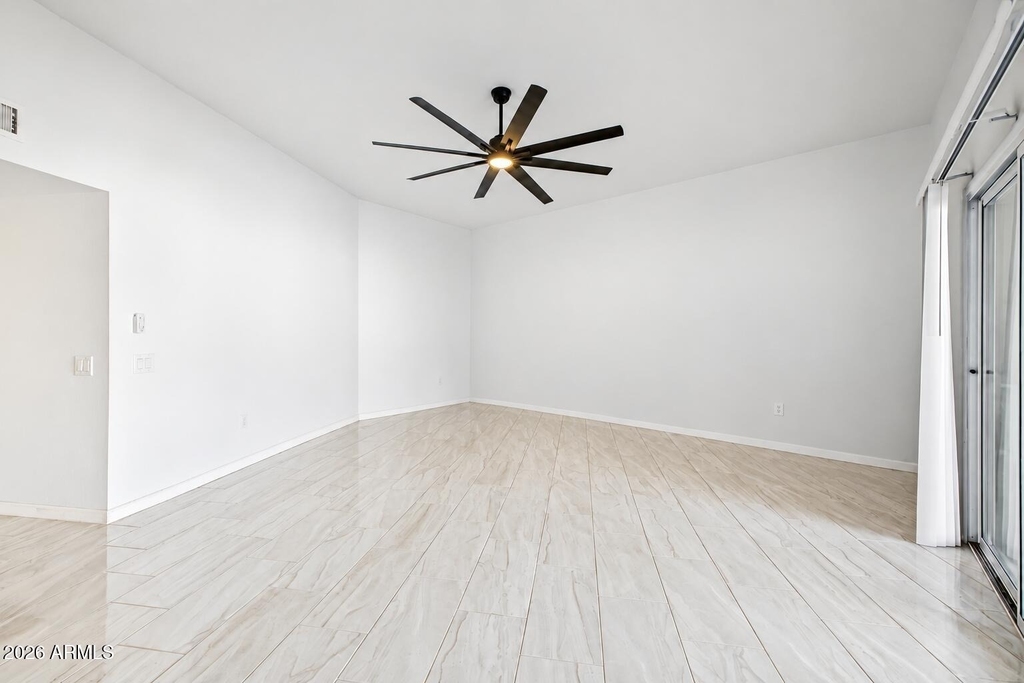 16871 N 103rd Avenue - Photo 10
