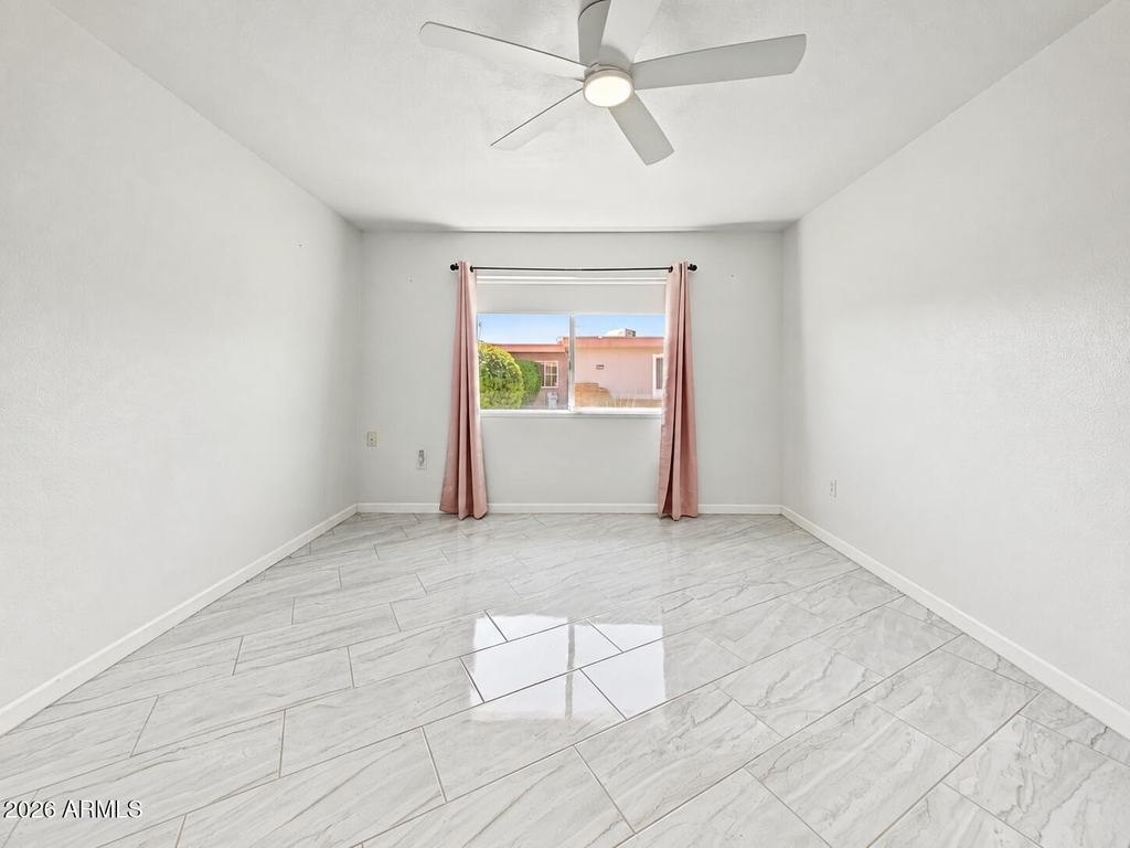 16871 N 103rd Avenue - Photo 17