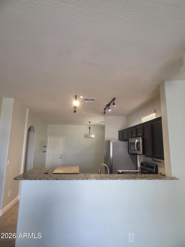 2150 W Alameda Road - Photo 19