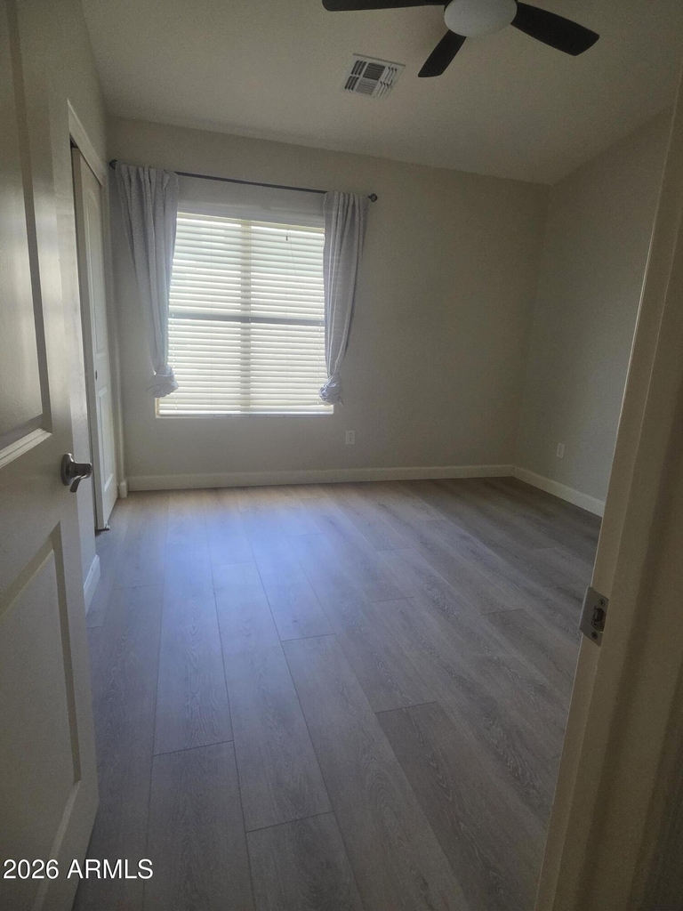 2150 W Alameda Road - Photo 9
