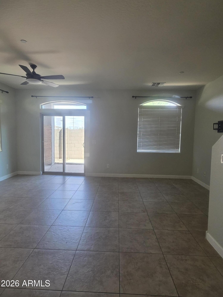 2150 W Alameda Road - Photo 4