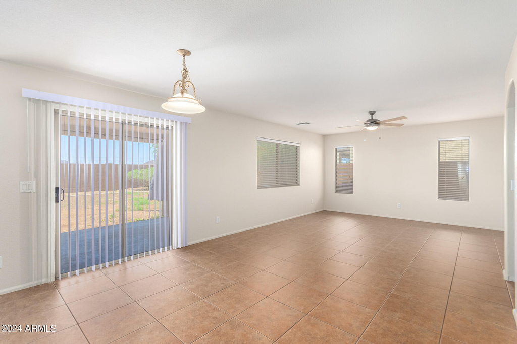28048 N 25th Lane - Photo 3