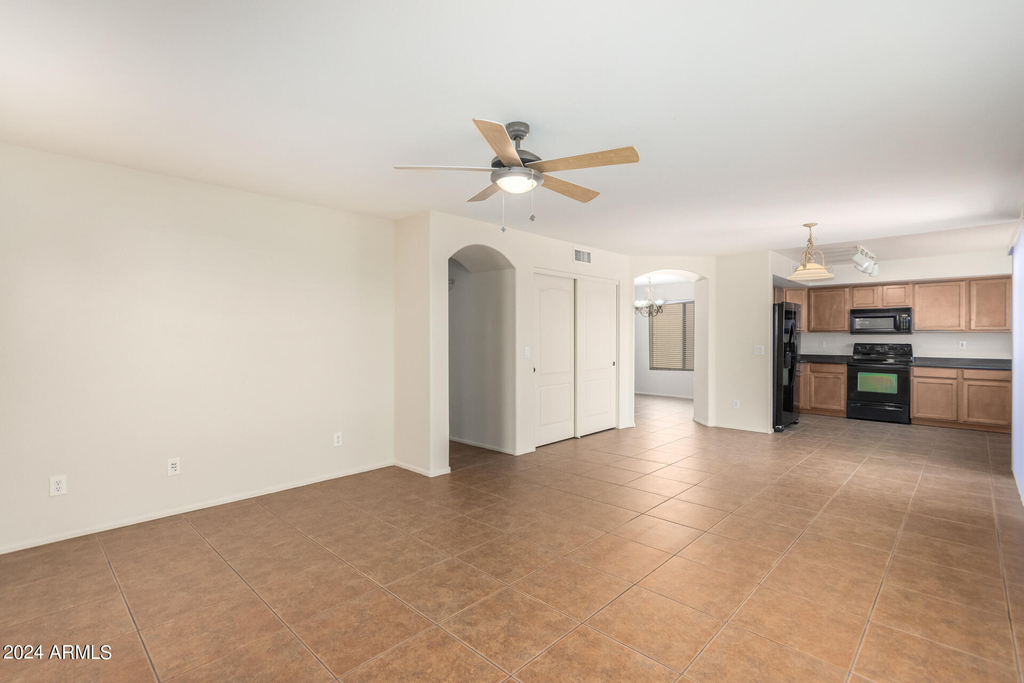28048 N 25th Lane - Photo 2