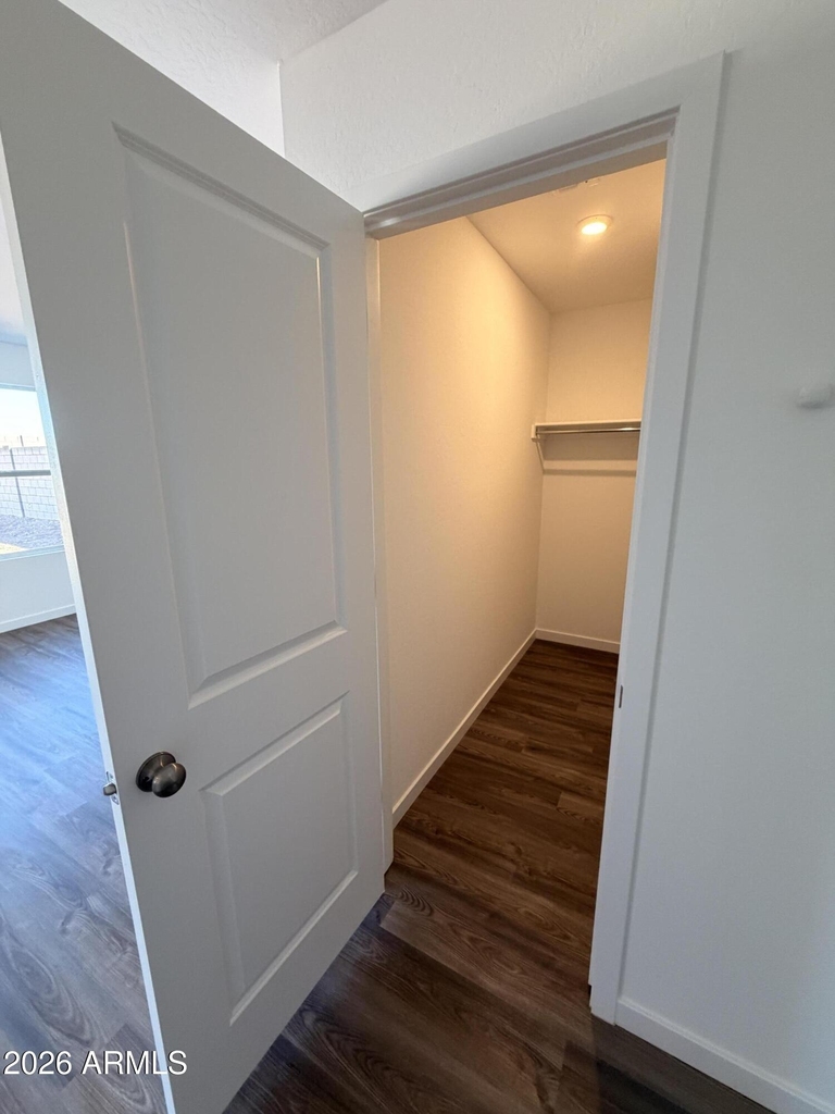 526 W Van Haren Street - Photo 12