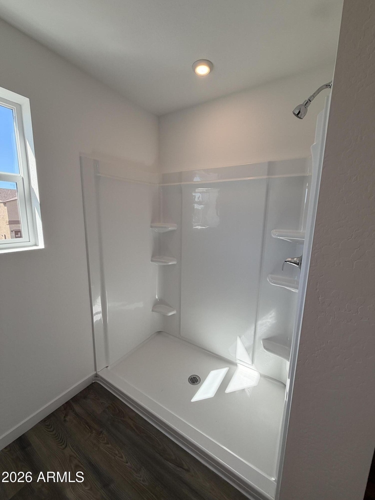 526 W Van Haren Street - Photo 26