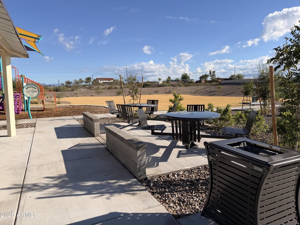 526 W Van Haren Street - Photo 37