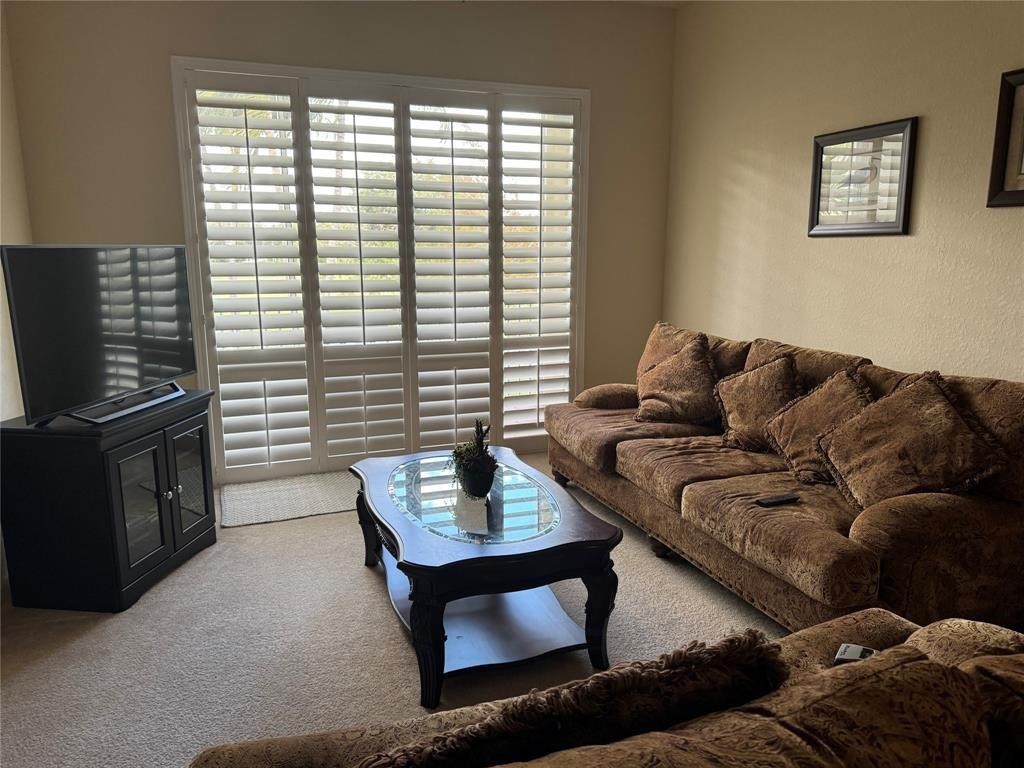 3500 Oaks Clubhouse Drive - Photo 2