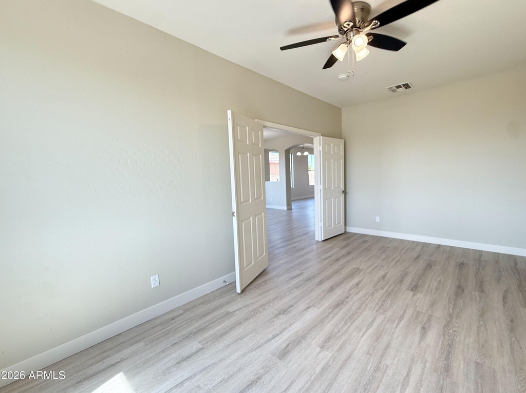 12514 W Winslow Avenue - Photo 16