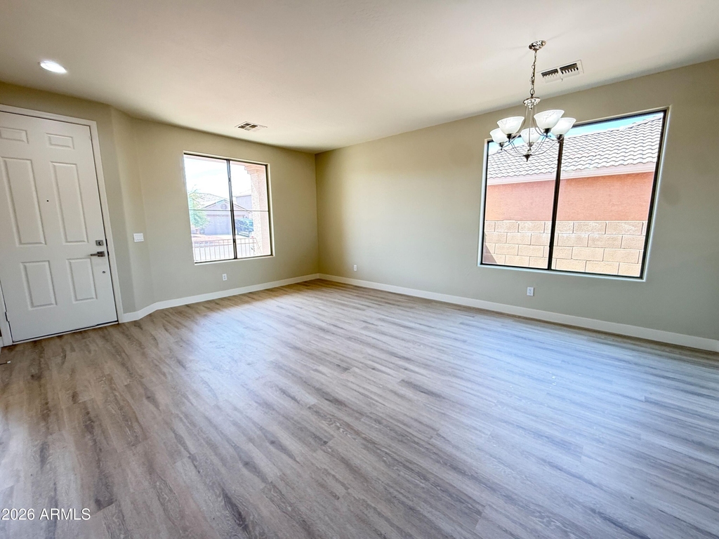 12514 W Winslow Avenue - Photo 2