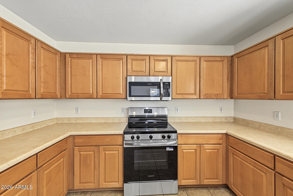 797 E Desert Holly Circle - Photo 2