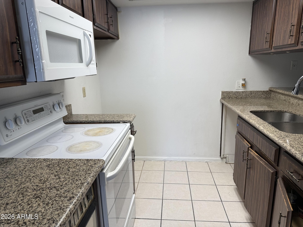 8823 N 8th Street - Photo 8