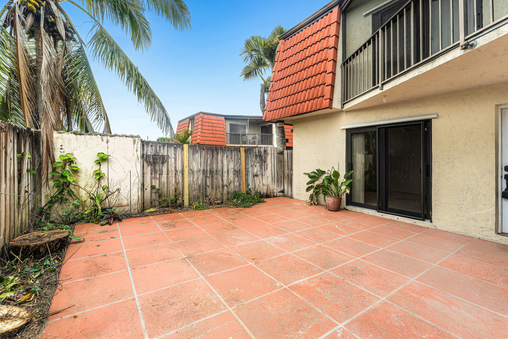 3754 Victoria Drive - Photo 4