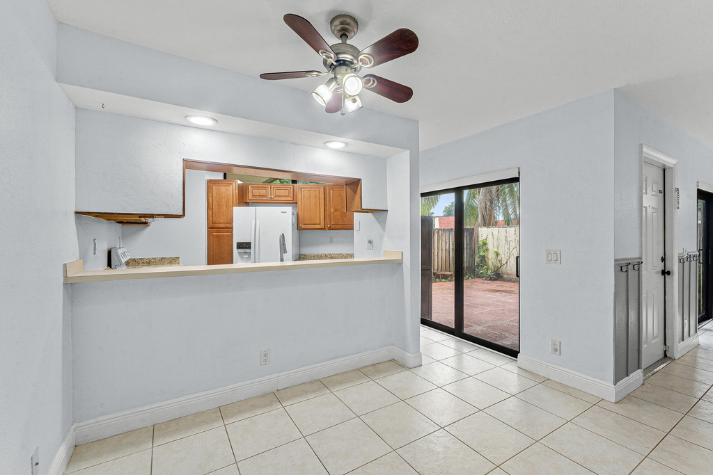 3754 Victoria Drive - Photo 12
