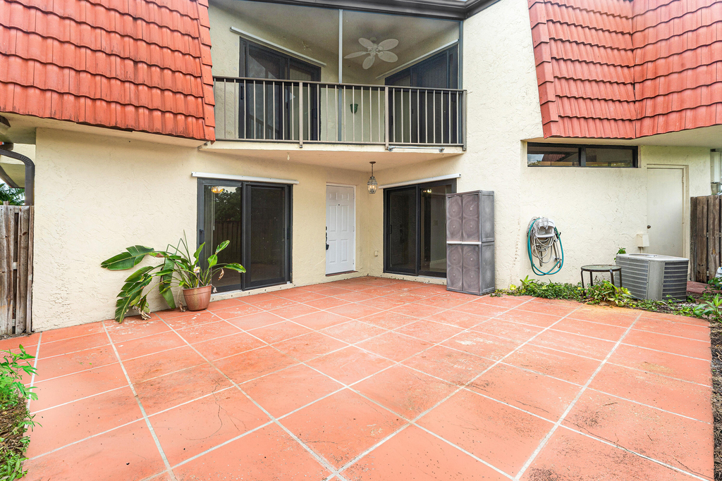 3754 Victoria Drive - Photo 3