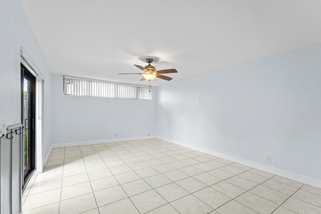 3754 Victoria Drive - Photo 5