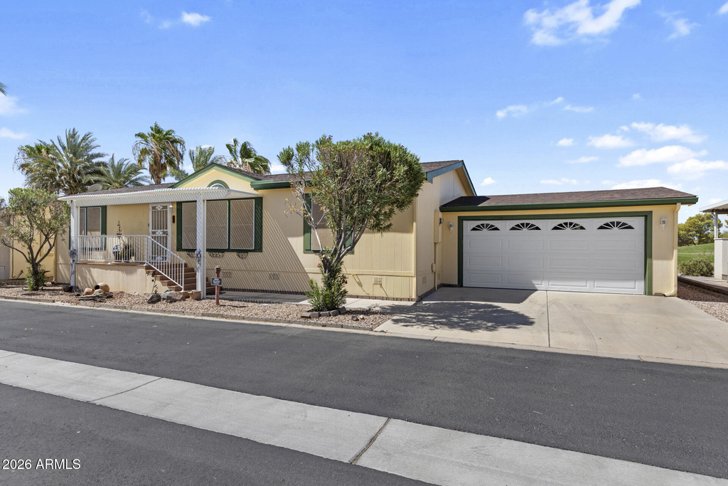 17200 W Bell Road - Photo 1