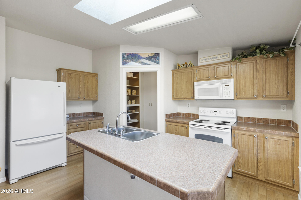 17200 W Bell Road - Photo 15