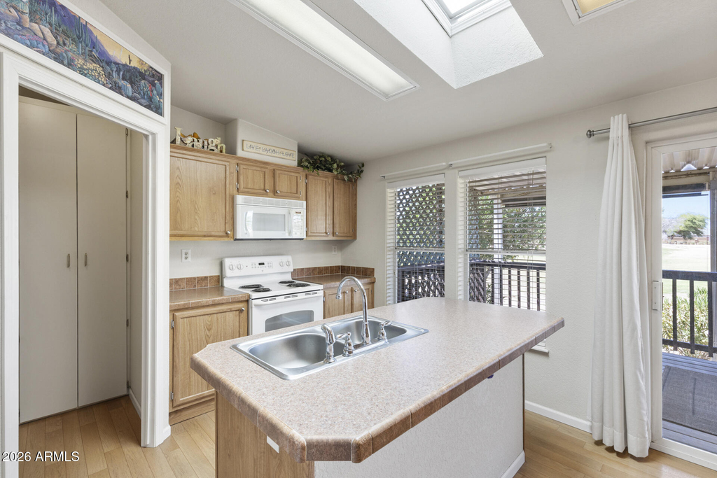 17200 W Bell Road - Photo 20