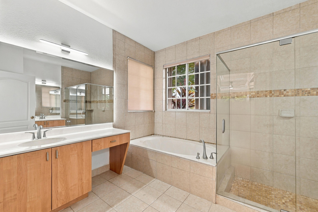 7505 Nw 65th Lane - Photo 20