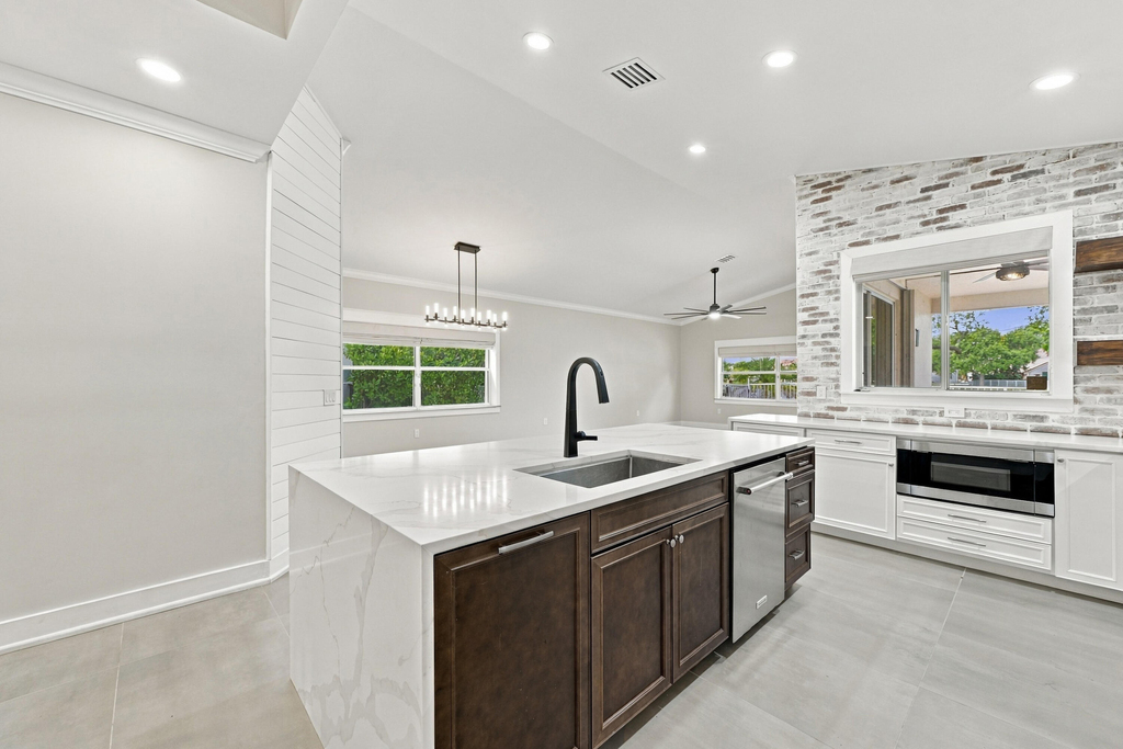 7505 Nw 65th Lane - Photo 7