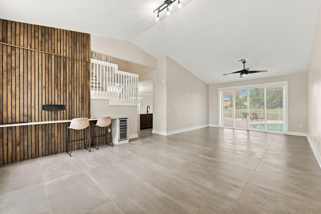 7505 Nw 65th Lane - Photo 2