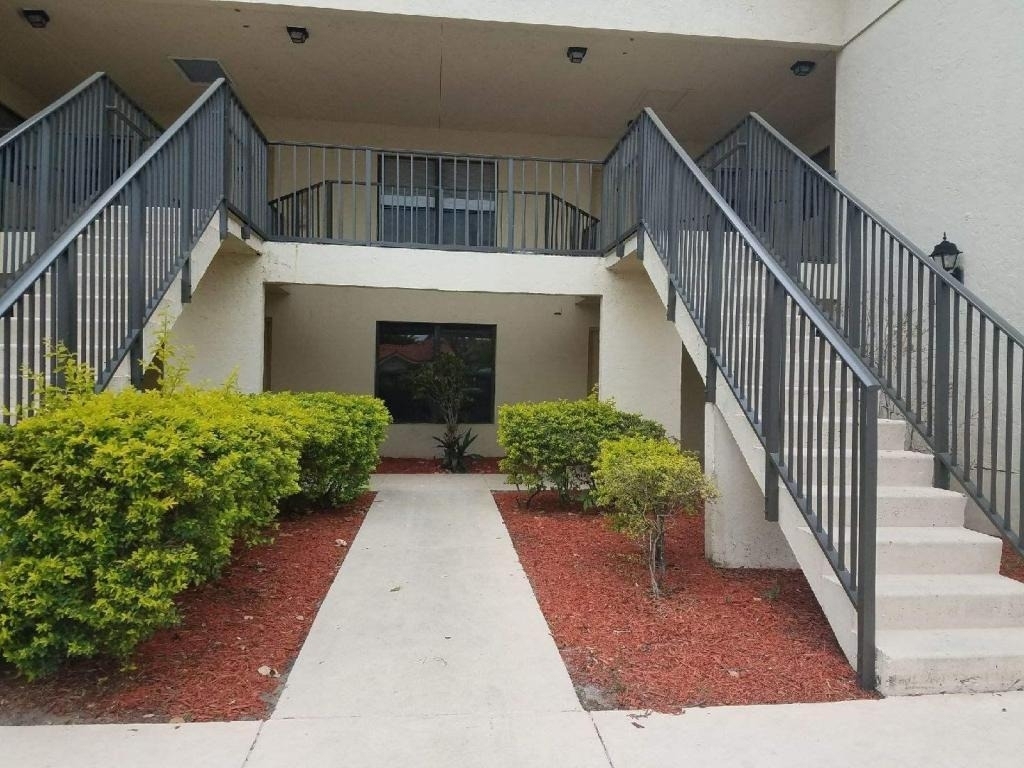 1501 Windorah Way - Photo 0