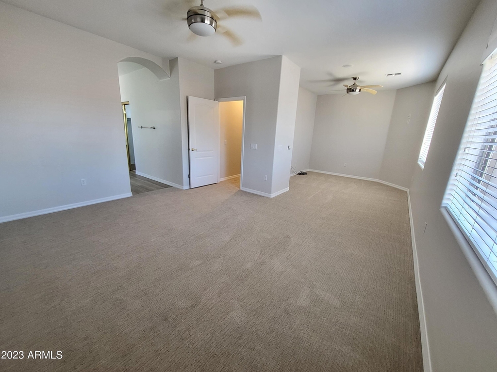 833 E Sheffield Avenue - Photo 28