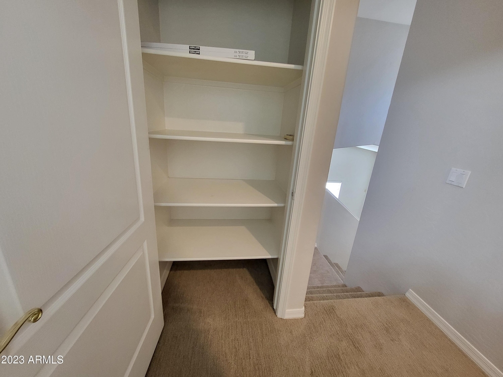833 E Sheffield Avenue - Photo 25