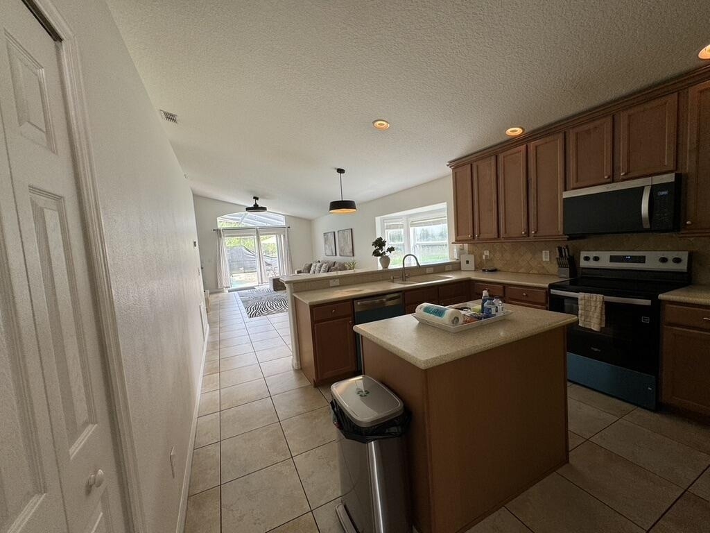 1101 Orange Cosmos Boulevard - Photo 8