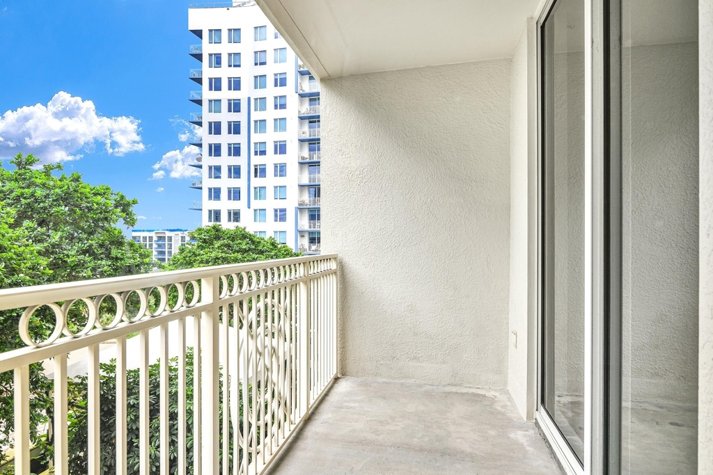 511 Se 5th Avenue - Photo 13