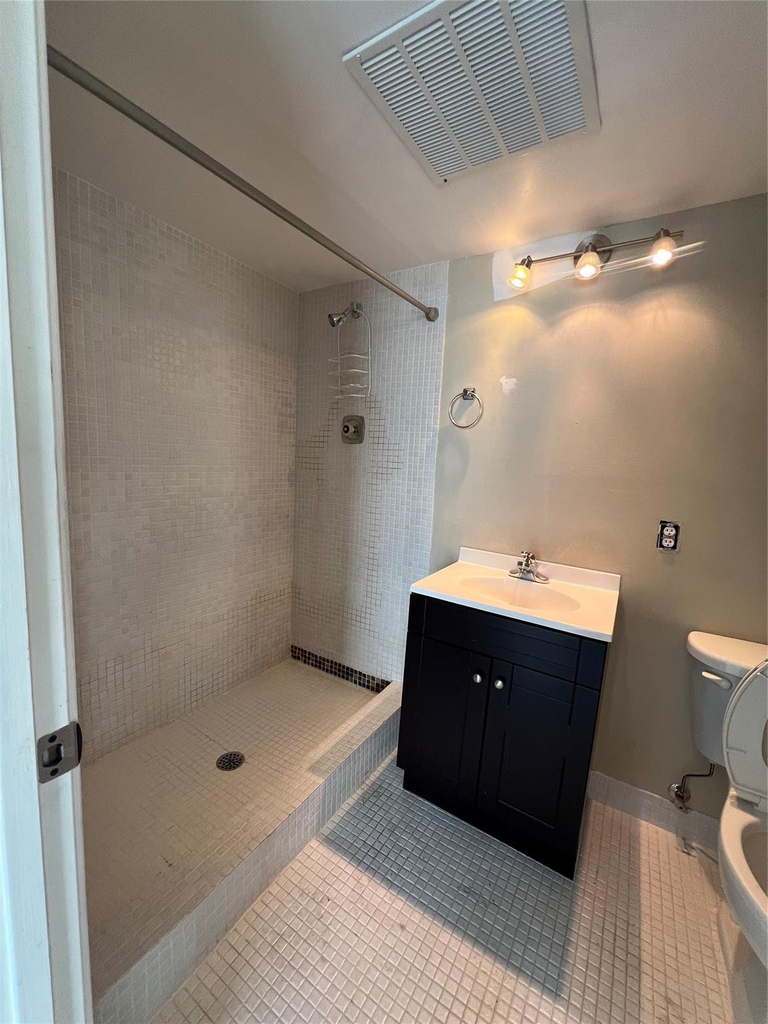 3100 Ne 48th Street - Photo 13