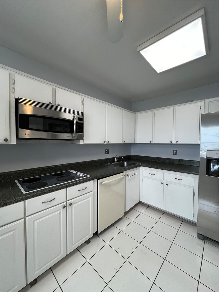 3100 Ne 48th Street - Photo 48