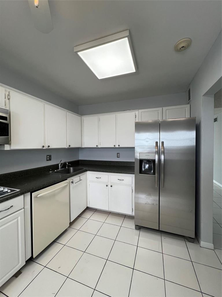 3100 Ne 48th Street - Photo 45