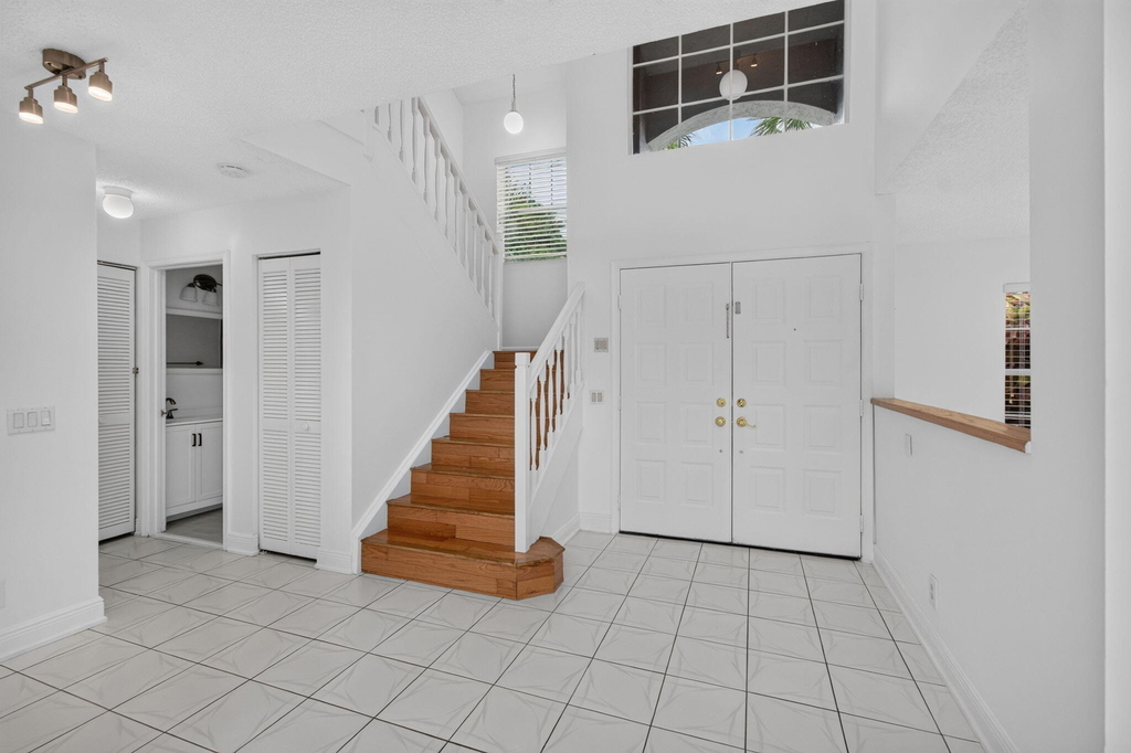 10621 Wheelhouse Circle - Photo 5