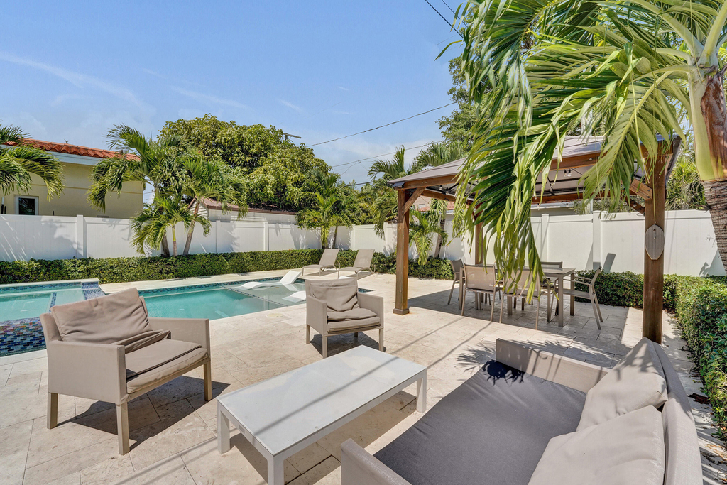 1535 Hollywood Boulevard - Photo 25