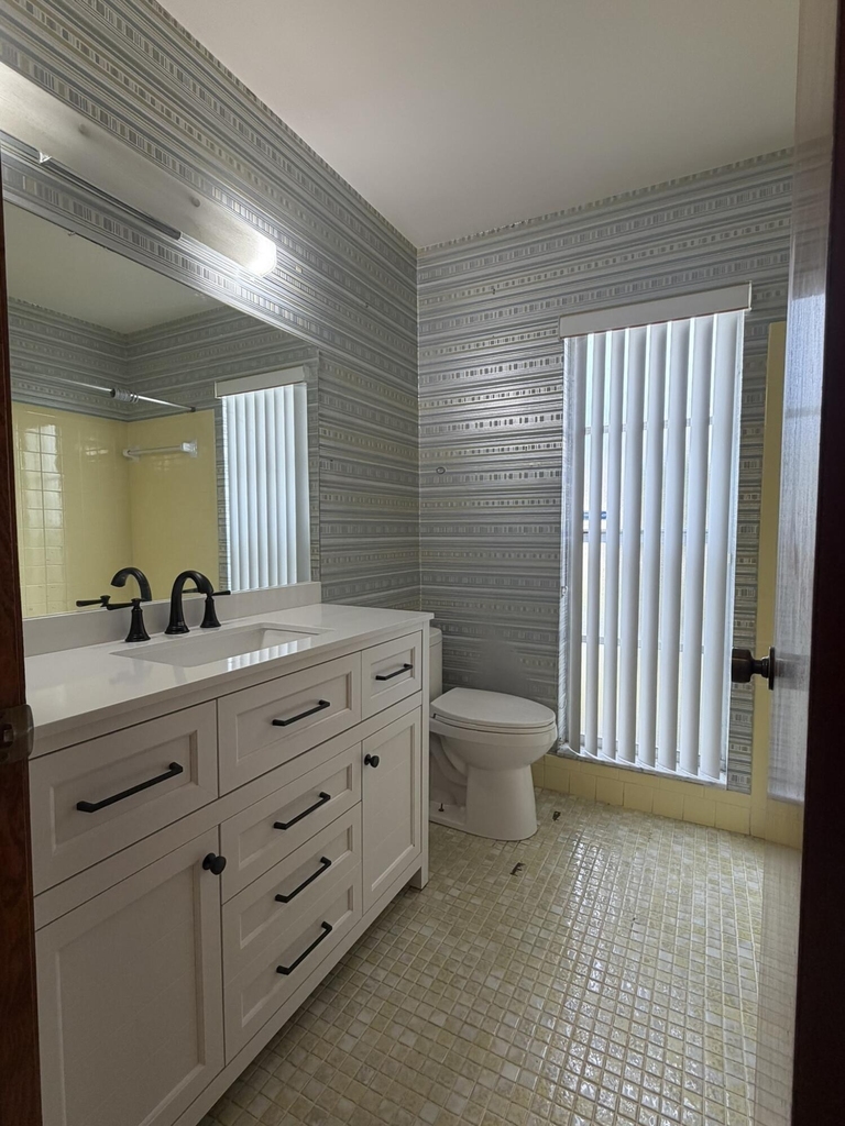 7240 Pineforest Circle - Photo 16