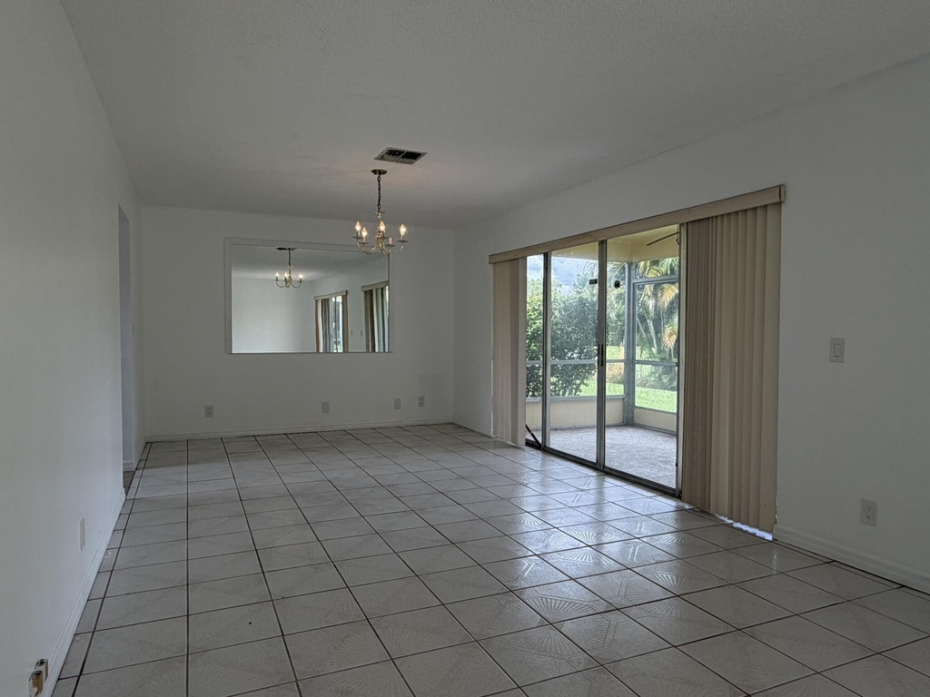 7240 Pineforest Circle - Photo 11