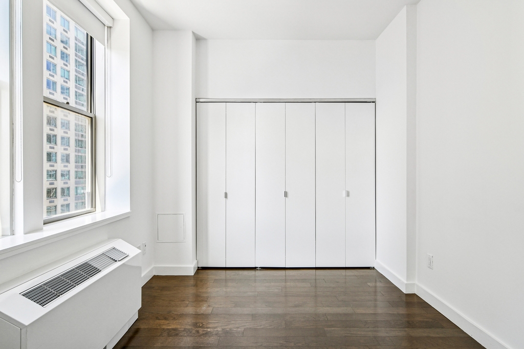 116 John Street - Photo 3