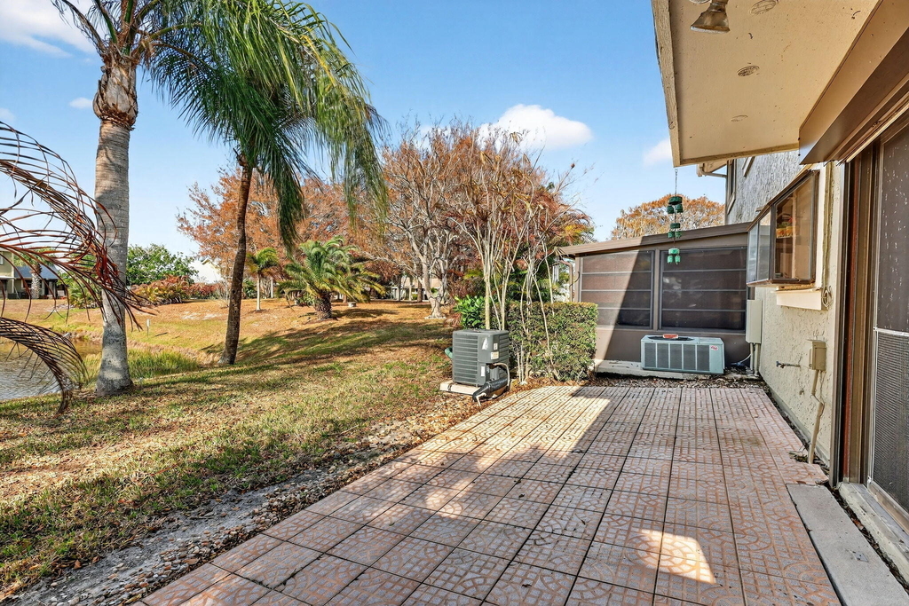 1431 Se Ashville Court - Photo 37