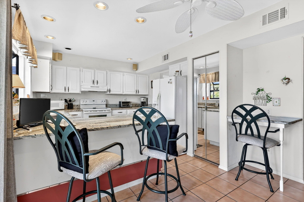 1431 Se Ashville Court - Photo 11